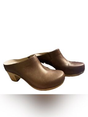 Dansko Copper Metallic Leather Clogs Size 41 Block Heel Fall Shoes
